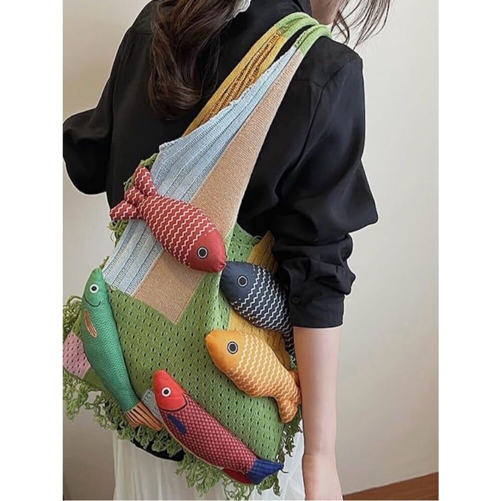 NEW Colorful Fish Design Knit Bag - Picture 2 of 3